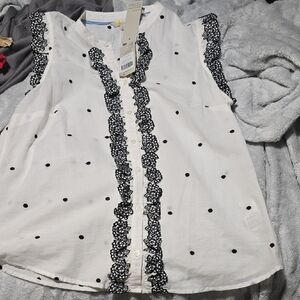 Boden White Top with Black Embroidery